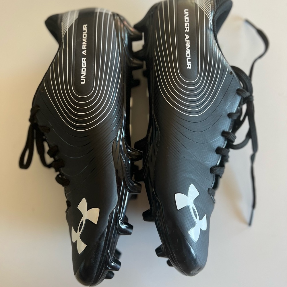 🛑SOLD🛑 Under Armour Mens baseball cleats ⚾️